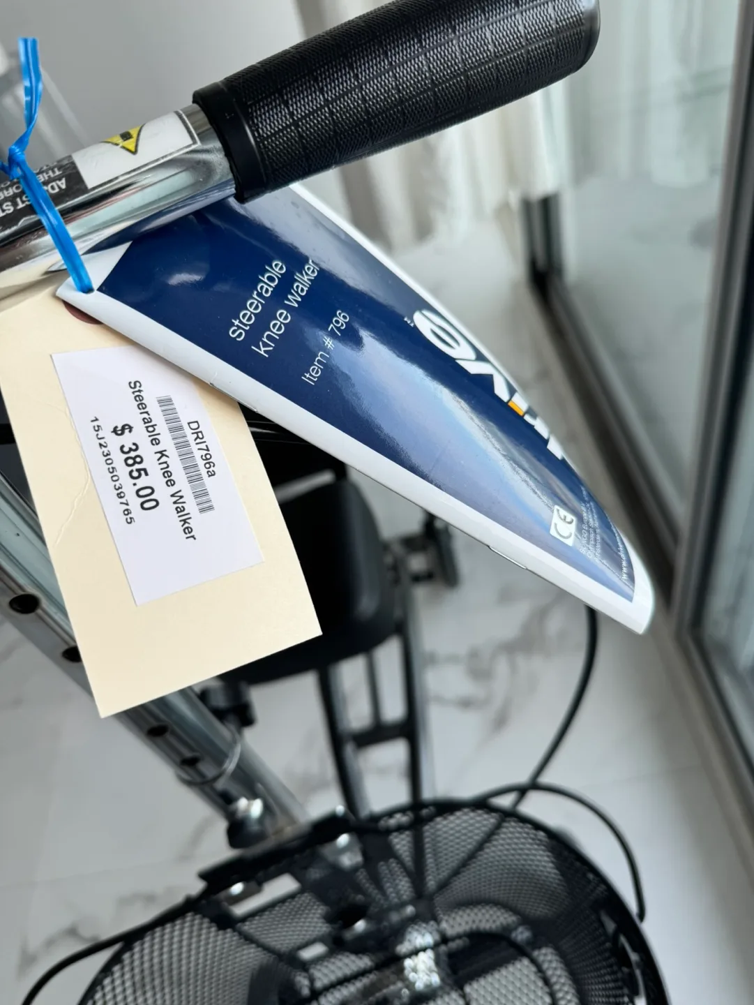 Drive Medical Steerable Knee Walker image indicator(3)