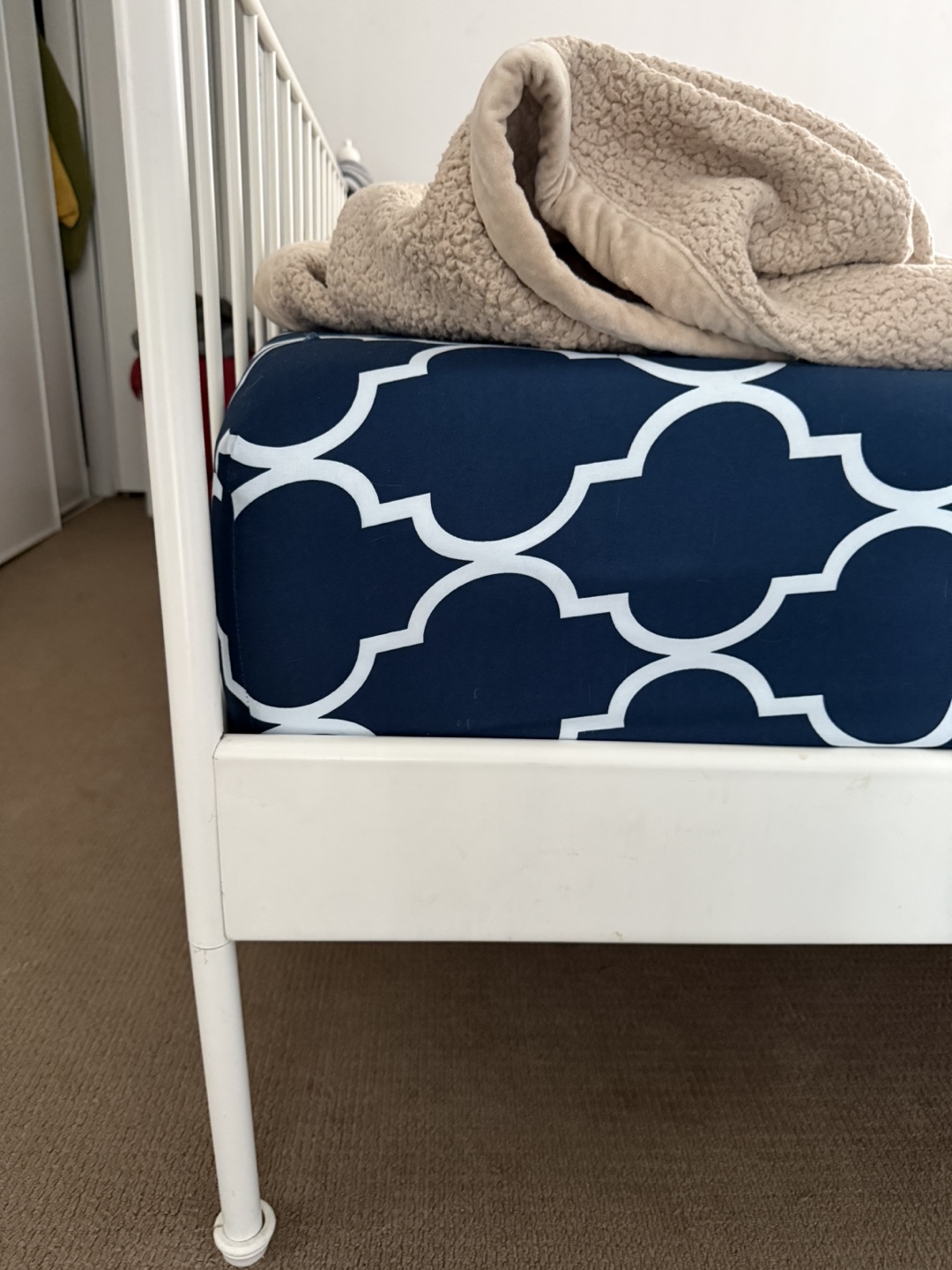 Queen Mattress and Bed Frame from IKEA - photo 2