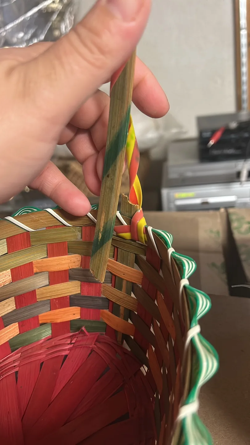 Vintage Woven Basket with Handle image indicator(2)