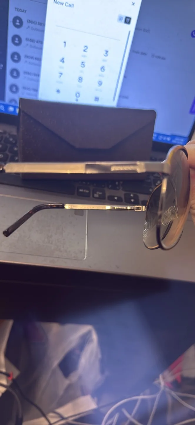 Gucci Aviator Sunglasses with Case image indicator(2)