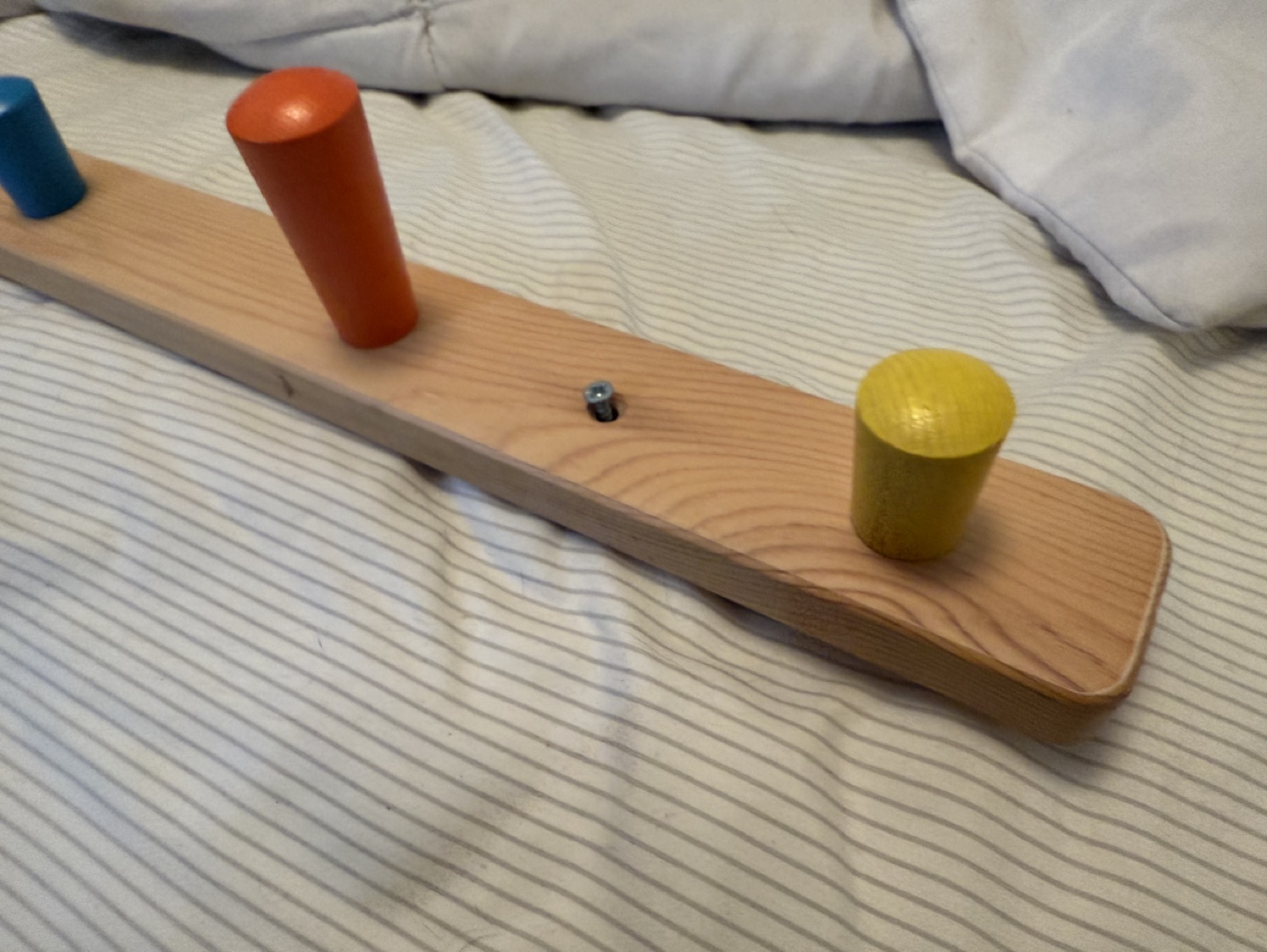 #freecycle // Colorful Wooden Wall Hook Rack - photo 4