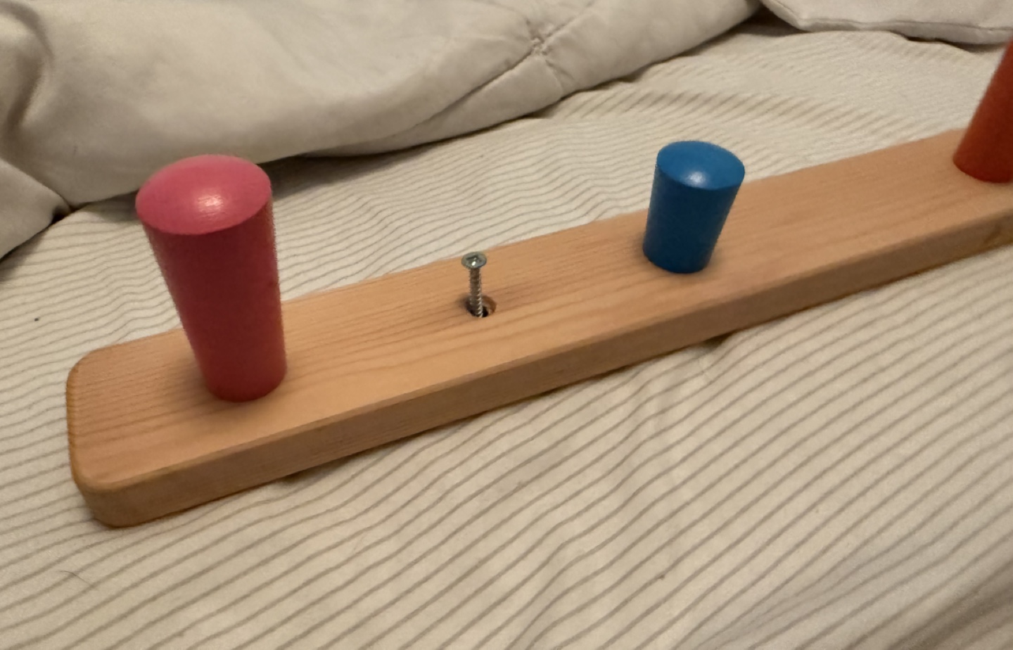 #freecycle // Colorful Wooden Wall Hook Rack - photo 3