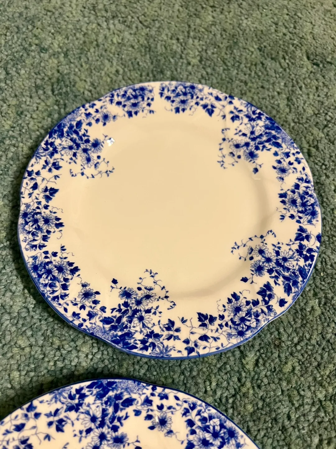 Vintage Royal Albert Dainty Blue Bone China (Set of 2) image indicator(3)