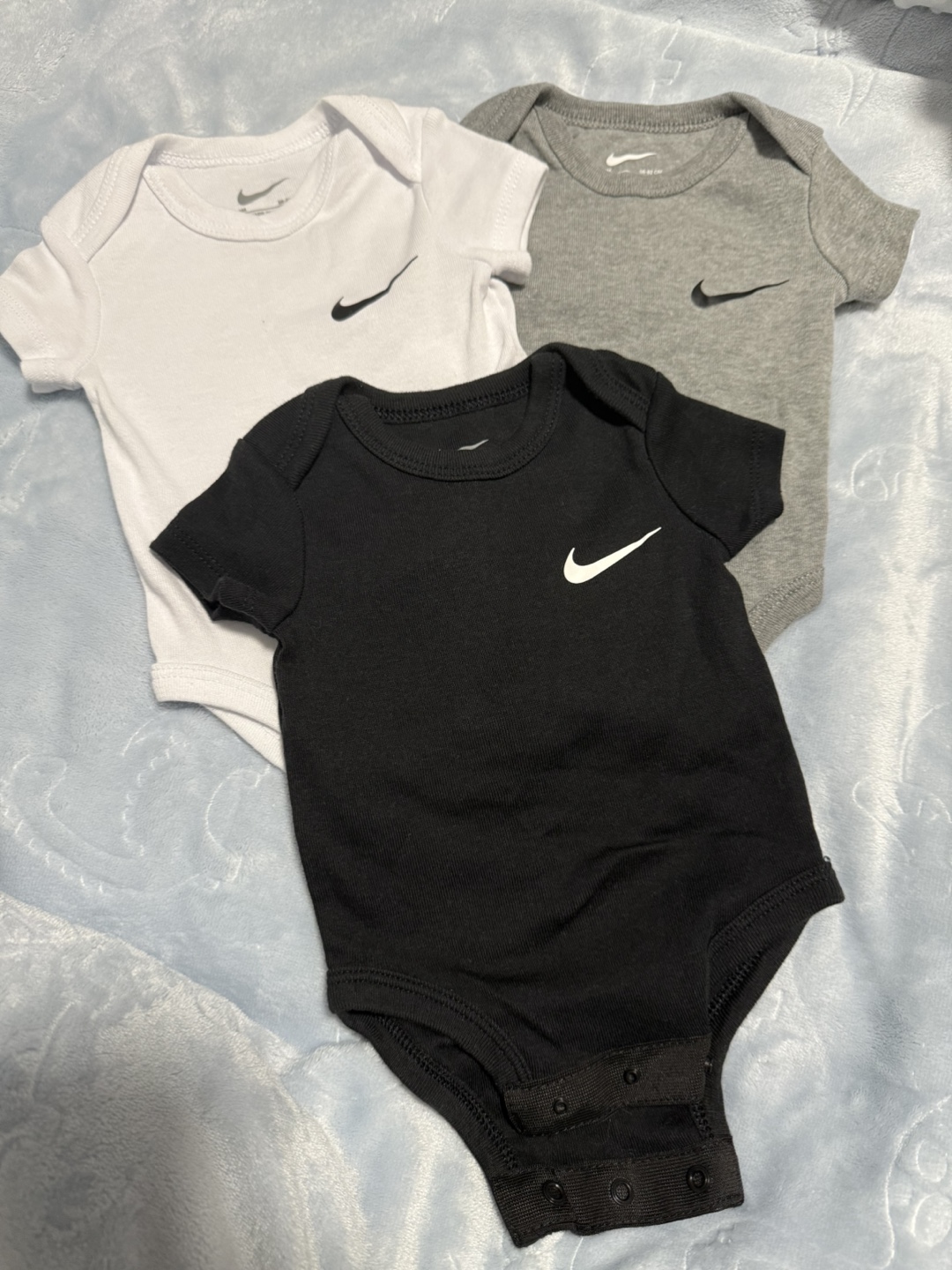 3-Pack Nike Baby Bodysuits - 3M