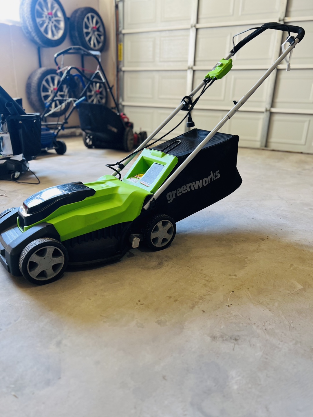 Greenworks Corded Lawn Mower - Excellent Condition - photo 2