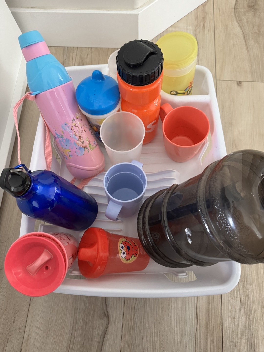 Lot of Kids' Water Bottles and Cups