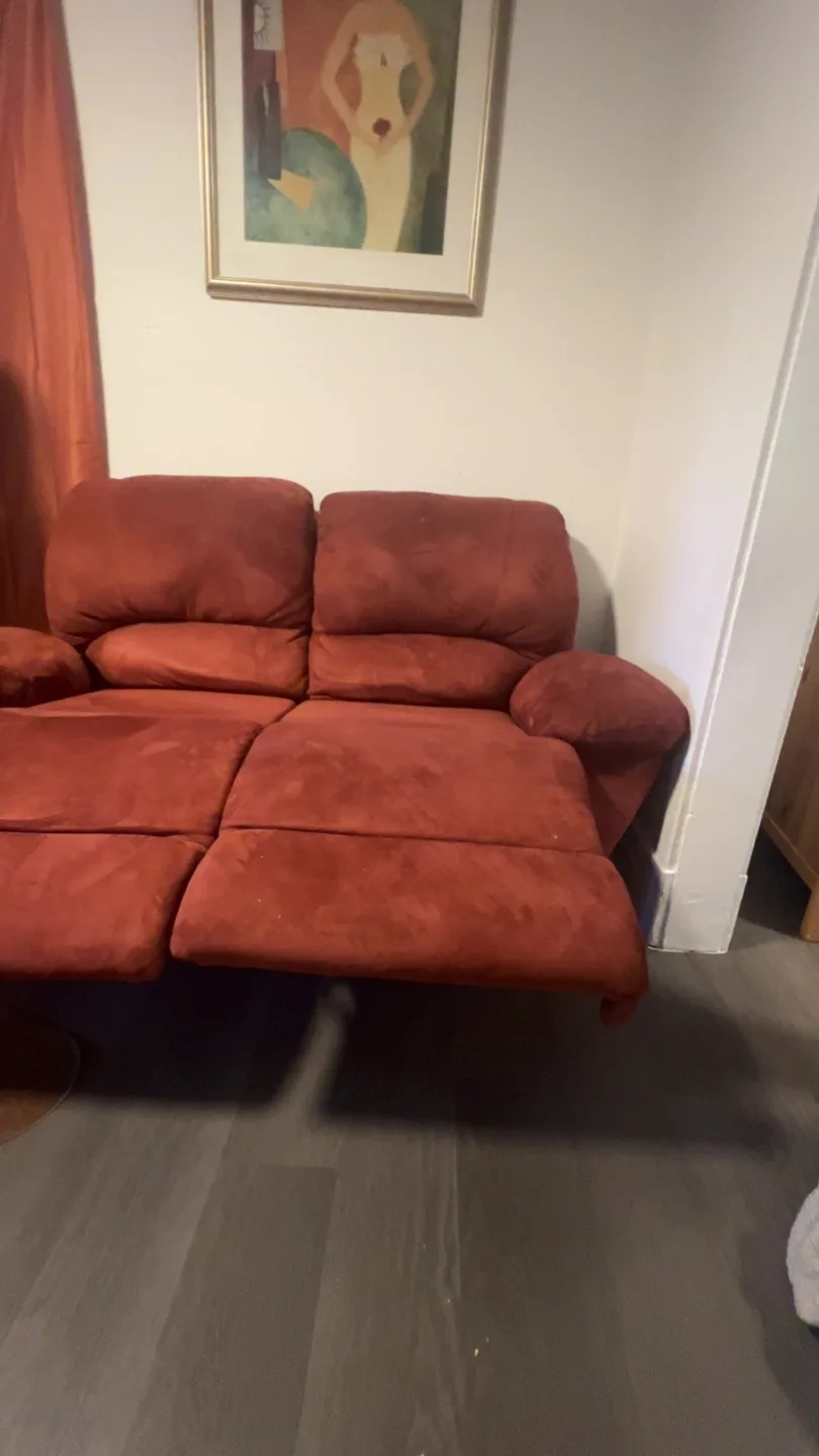 Reclining Loveseat - Rust-Colored Microfibre image indicator(4)