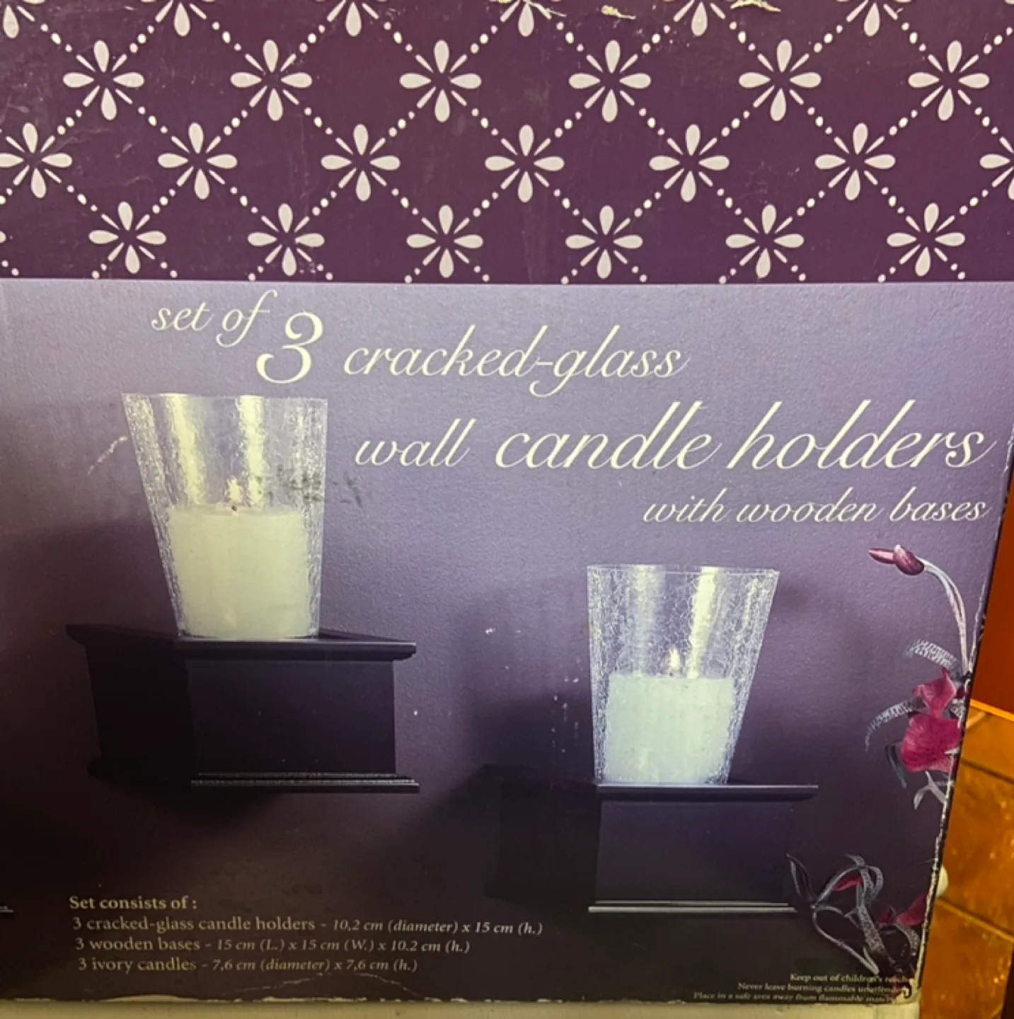 Set of 3 Cracked-Glass Wall Candle Holders with Wooden Bases image indicator(4)