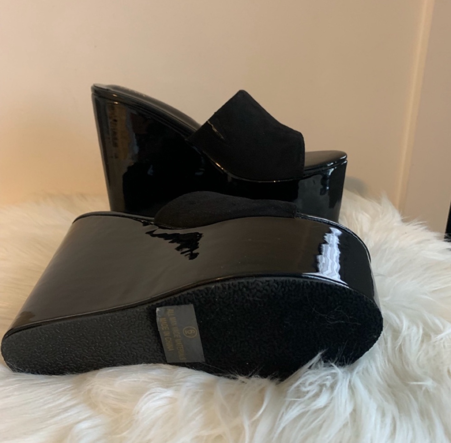 Black Patent Leather Platform Wedge Sandals - photo 4