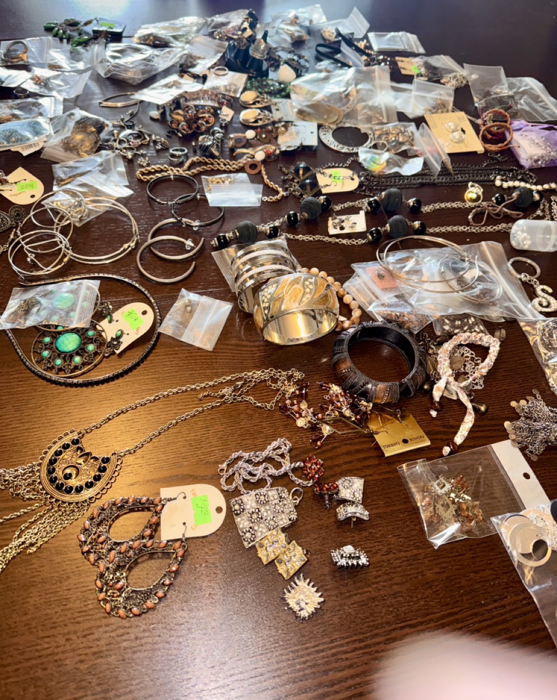Huge Jewellery Lot - #freecycle Earrings, Bracelets, Necklaces - photo 2