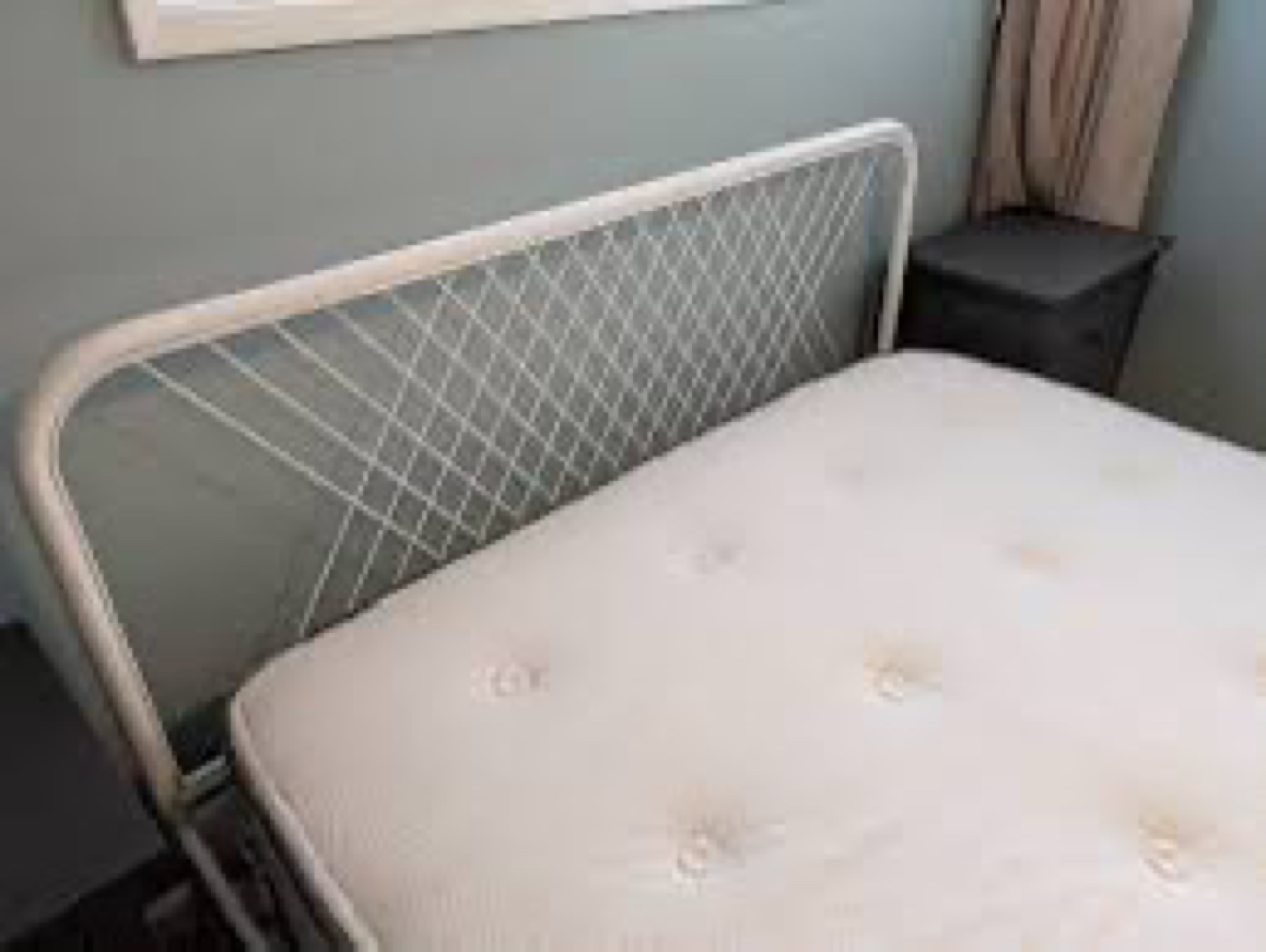 Queen Size Metal Frame Bed Frame