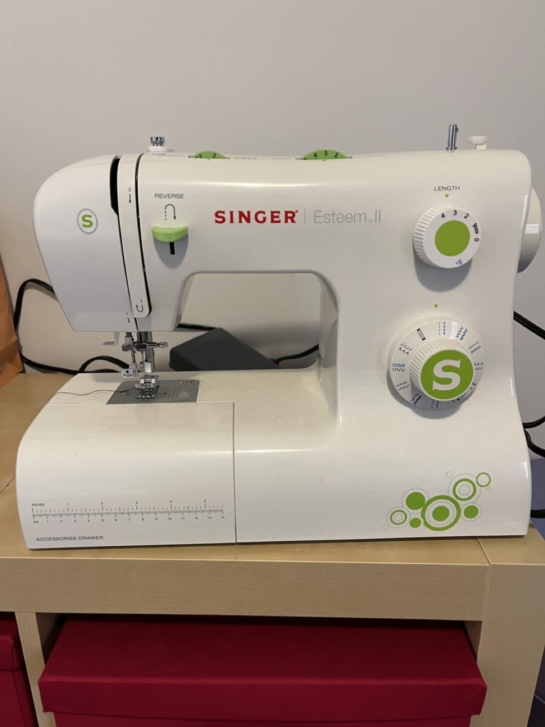 Singer Estem II Sewing Machine with Manual & DVD