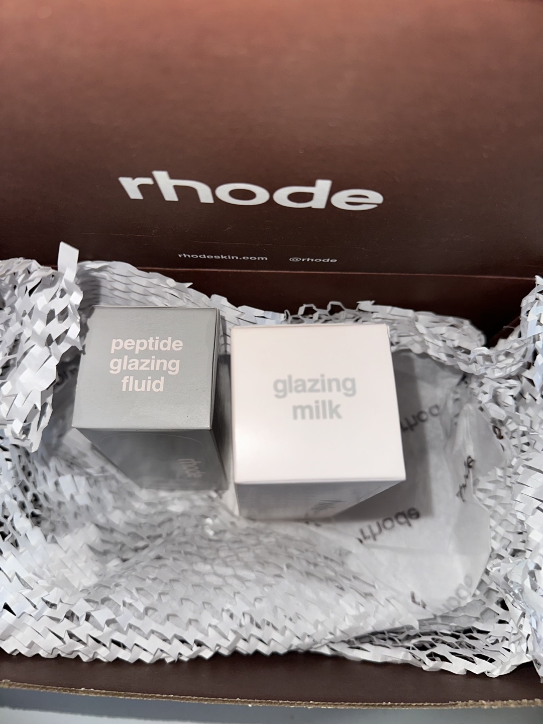 Rhode Peptide Glazing Fluid, Barrier Butter, Glazing Milk - photo 4