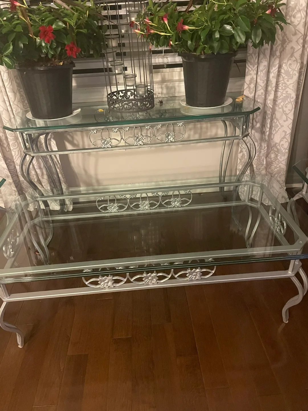 Luxury Coffee Table set with Thick Decor Edge Glass Tops image indicator(4)