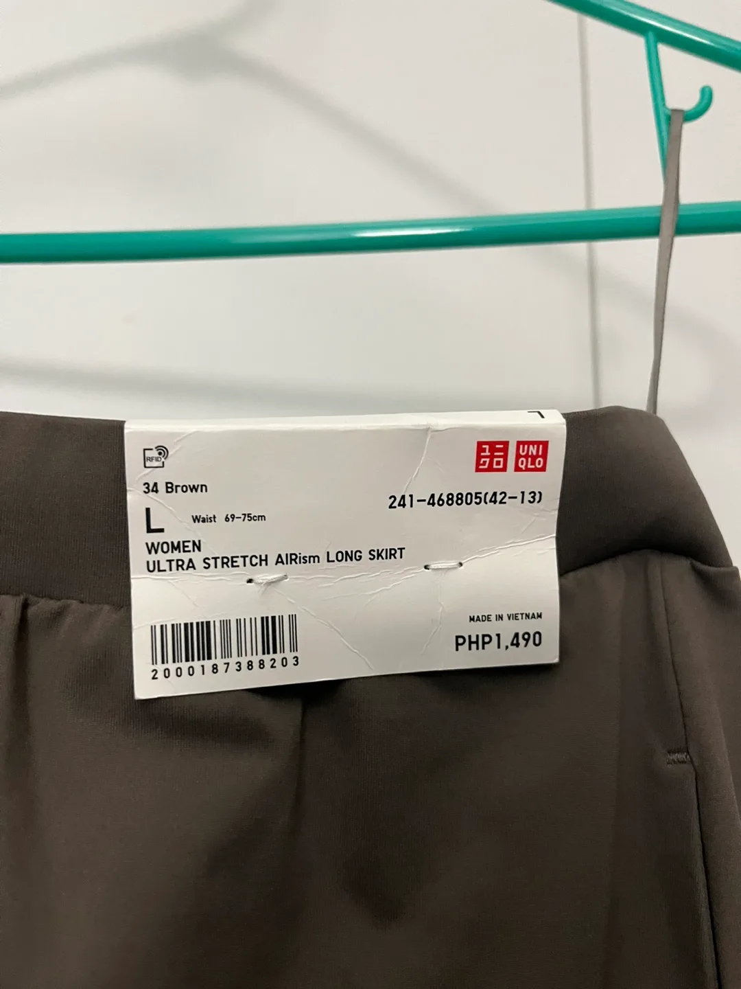 Uniqlo Women's Ultra Stretch Airism Long Skirt image indicator(5)