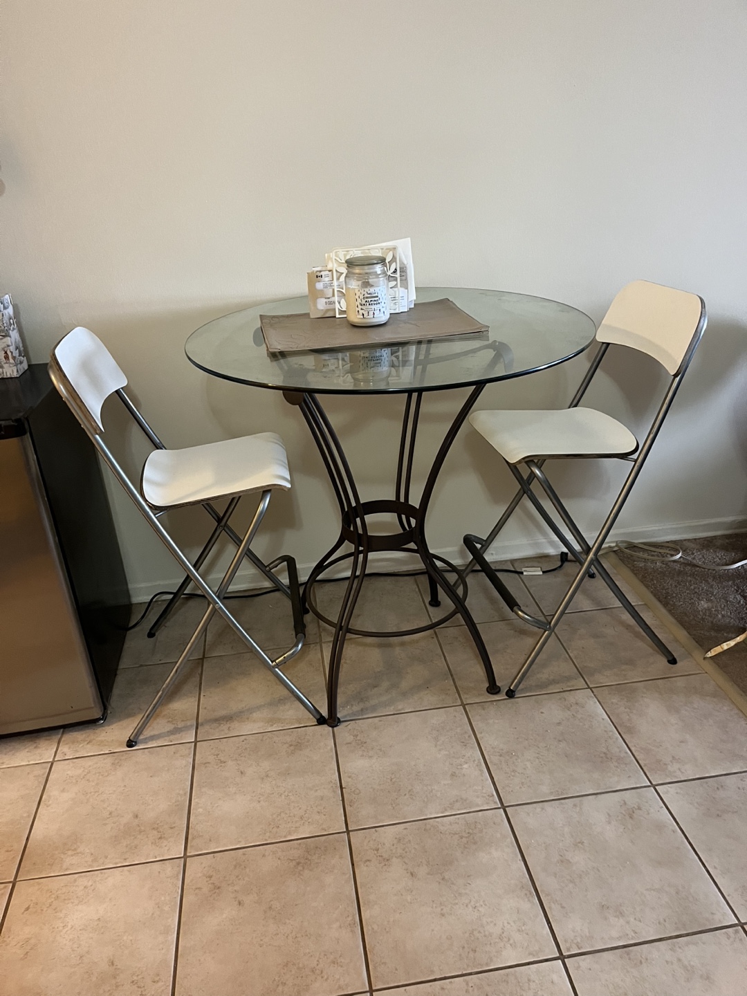 Breakfast/ patio/balcony table - photo 2