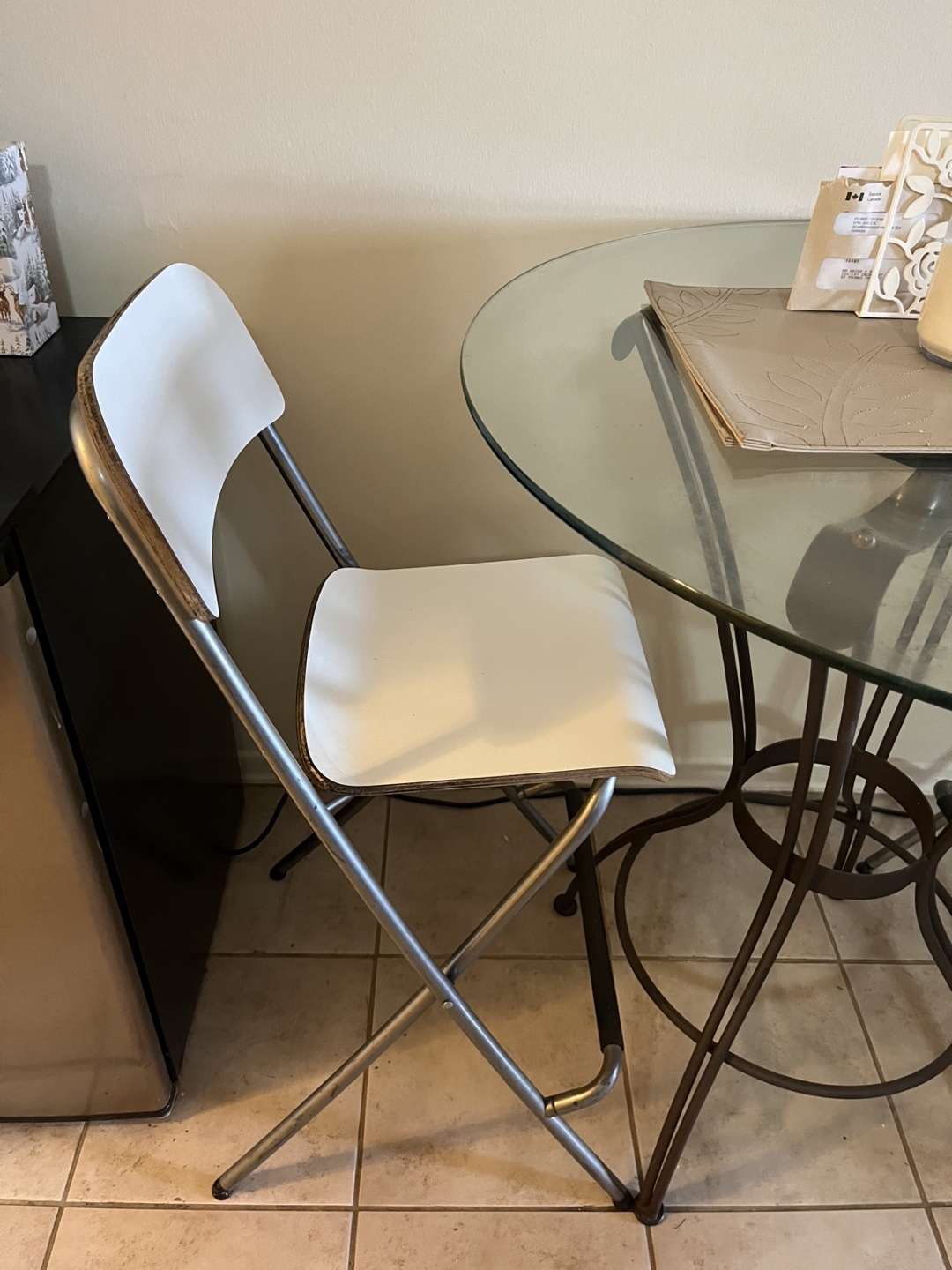 Breakfast/ patio/balcony table - photo 4