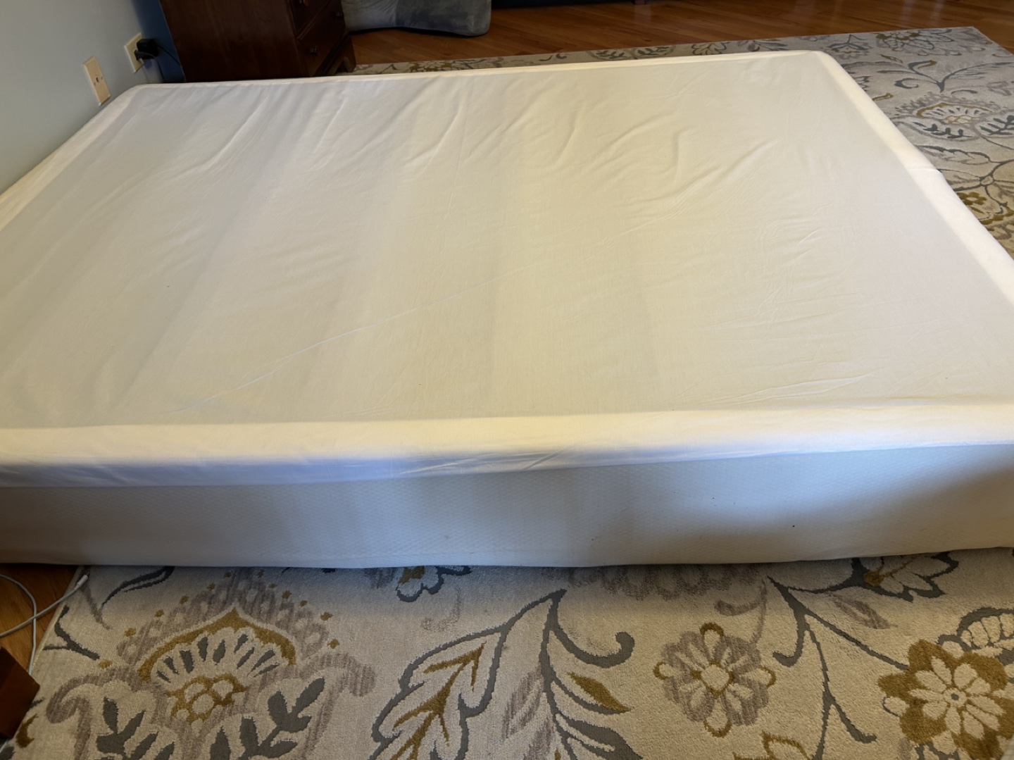 Queen Size Box Spring #freecycle - photo 4
