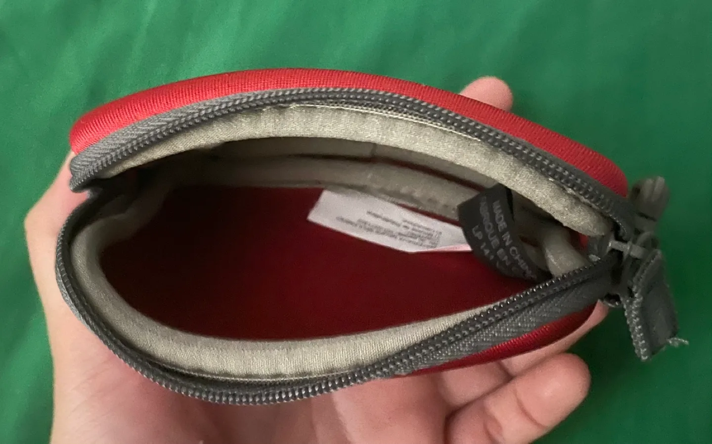 Lowepro Red Zipper Pouch image indicator(4)