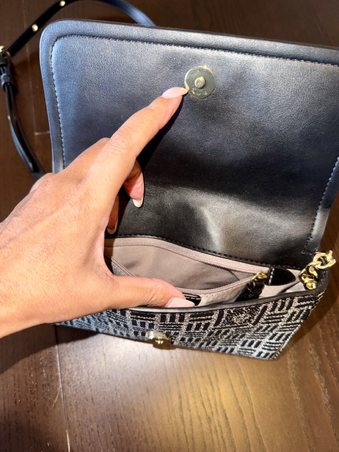 Anne Klein Black and Grey Crossbody Bag - photo 4