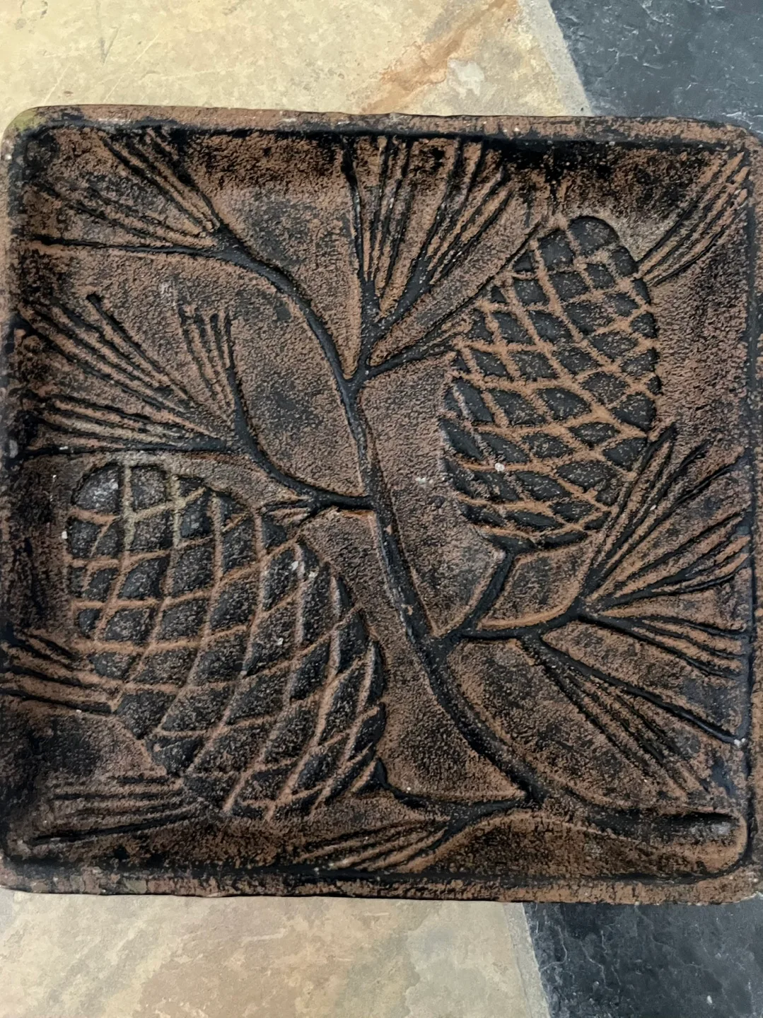 Rustic Pine Cone Decorative Tray image indicator(3)