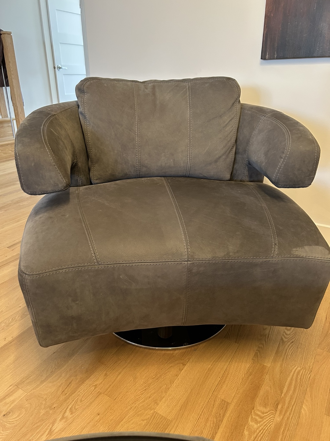 Upper Room Set of Three Swivel Armchairs - photo 3