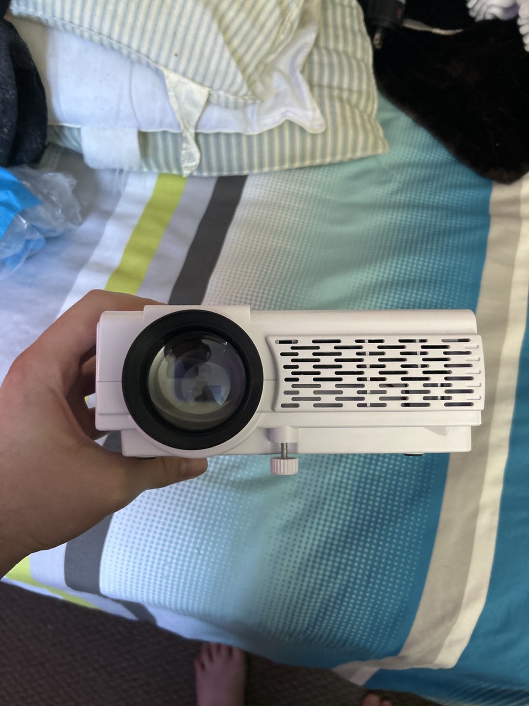 Mini Portable Projector with Remote - photo 2
