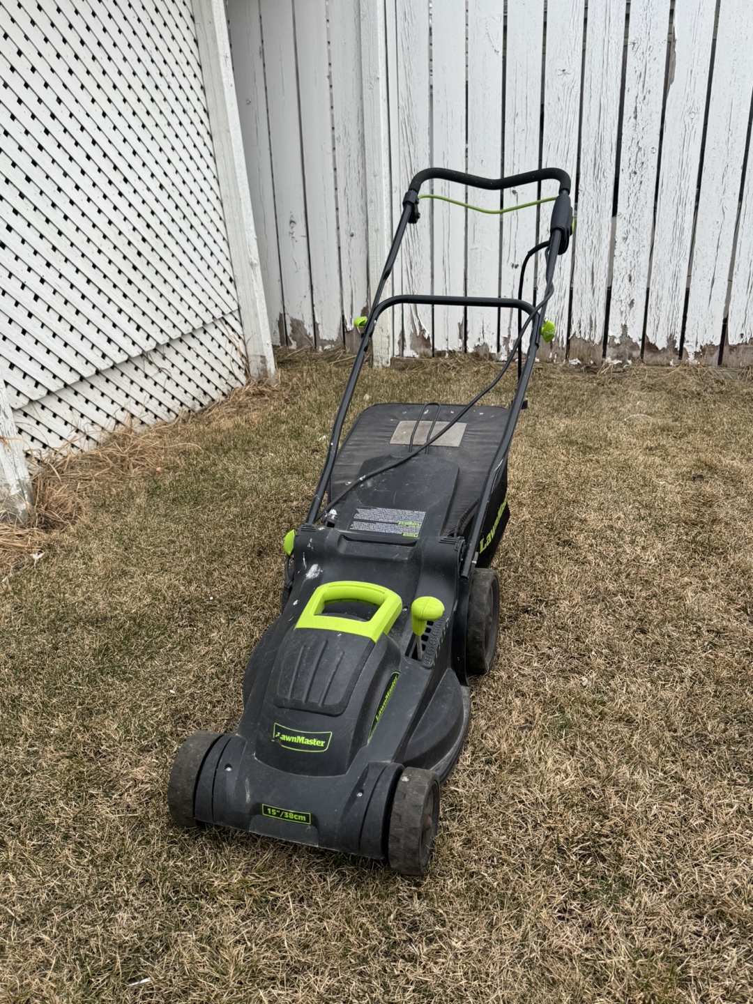 LawnMaster Corded Lawn Mower - photo 2