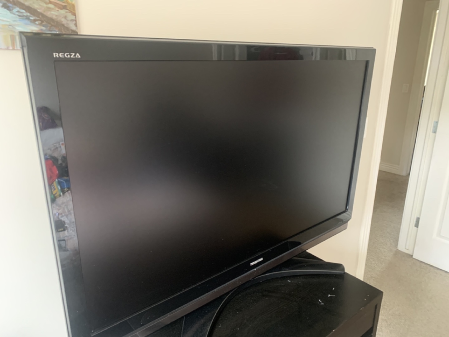 Toshiba REGZA LCD TV - photo 3