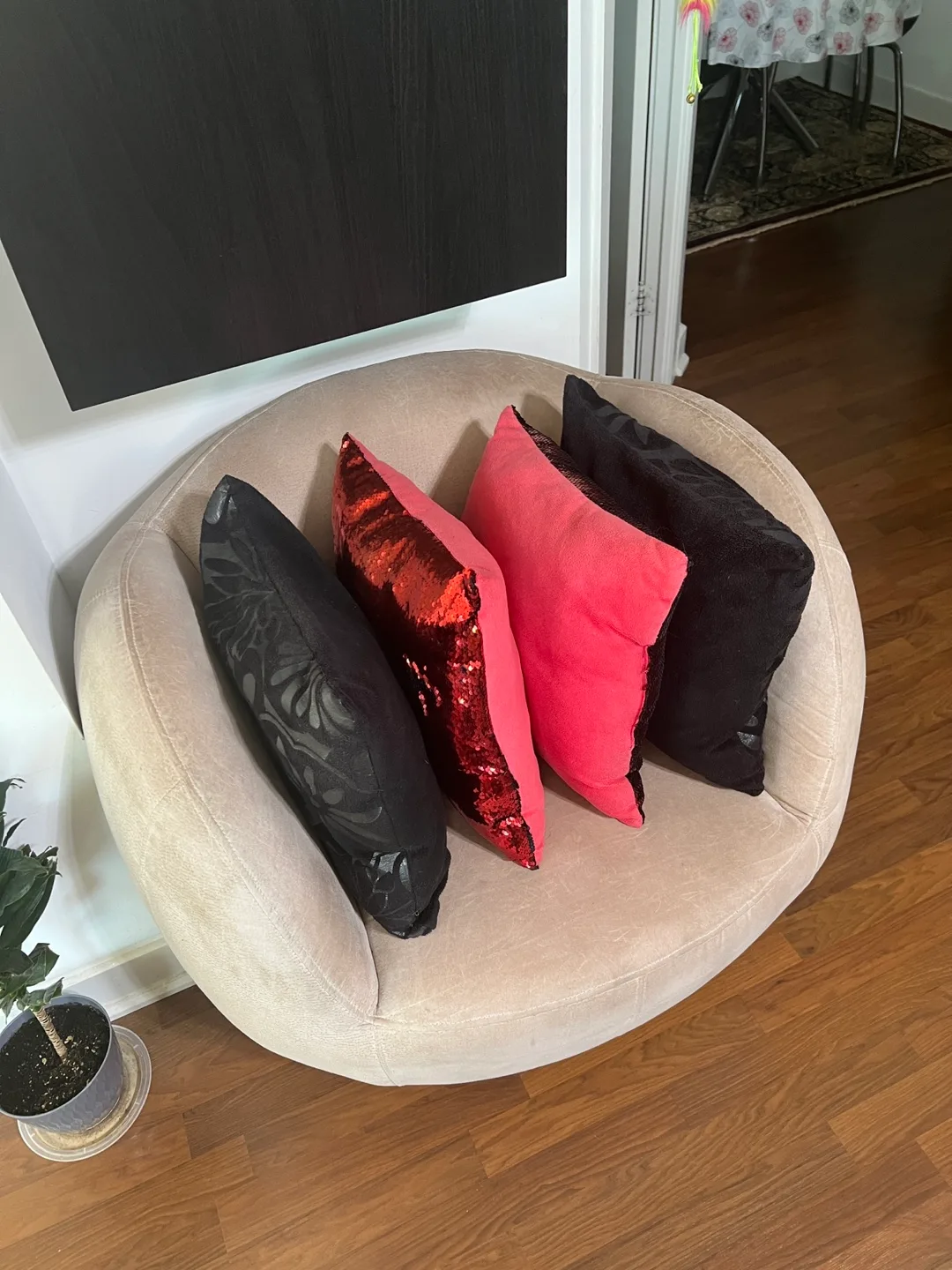 2 Beige Round Accent Chair image indicator(4)