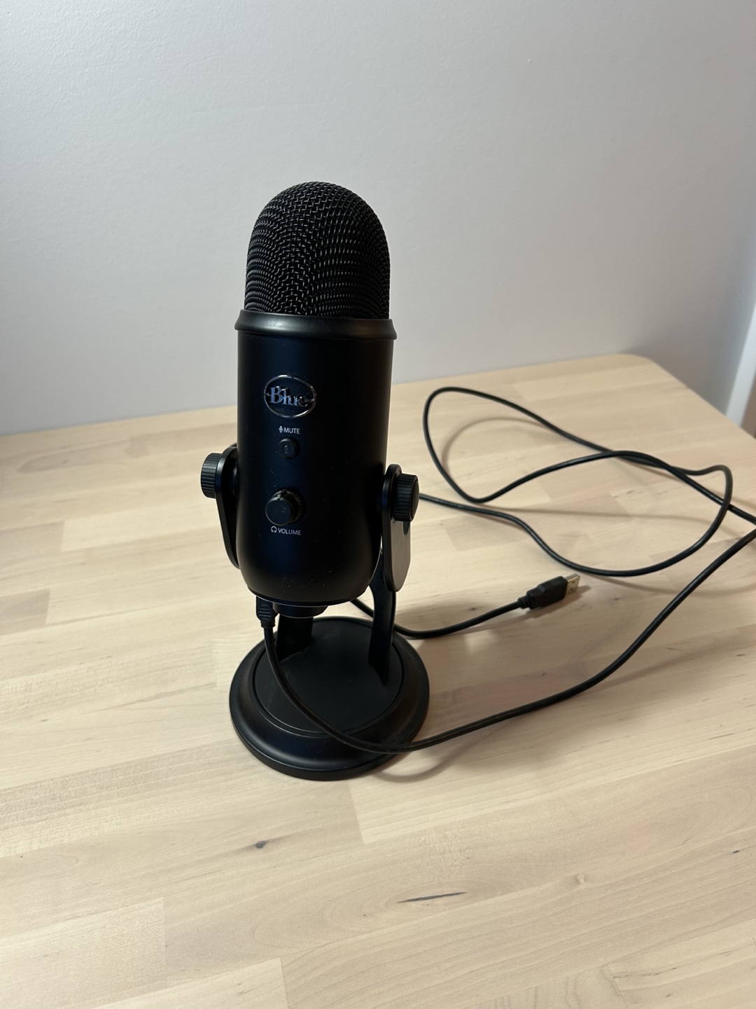 Blue Yeti USB Microphone - Black - photo 4