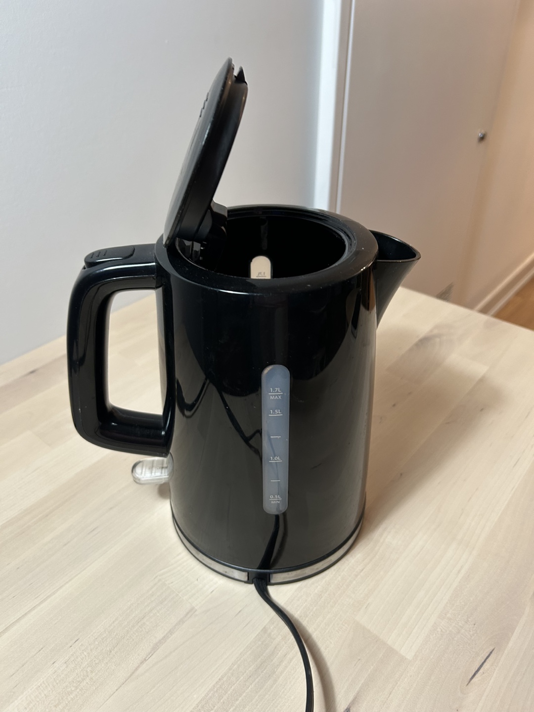 Toastmaster Black Electric Kettle - photo 2
