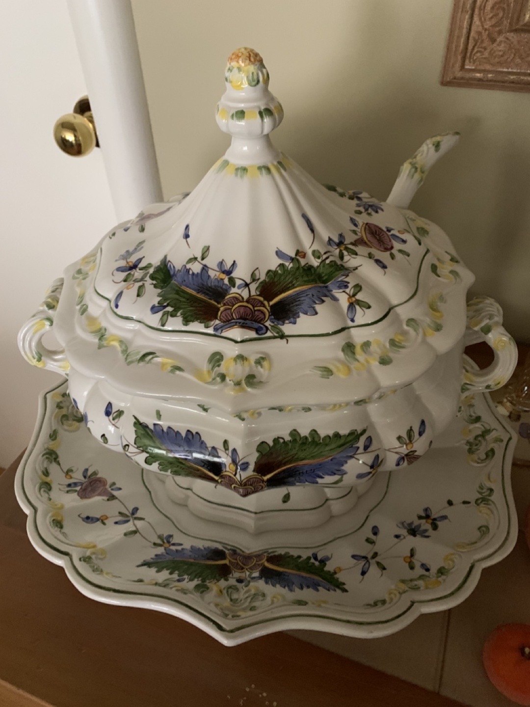 Vintage Floral Soup Tureen with Lid and Underplate - photo 3