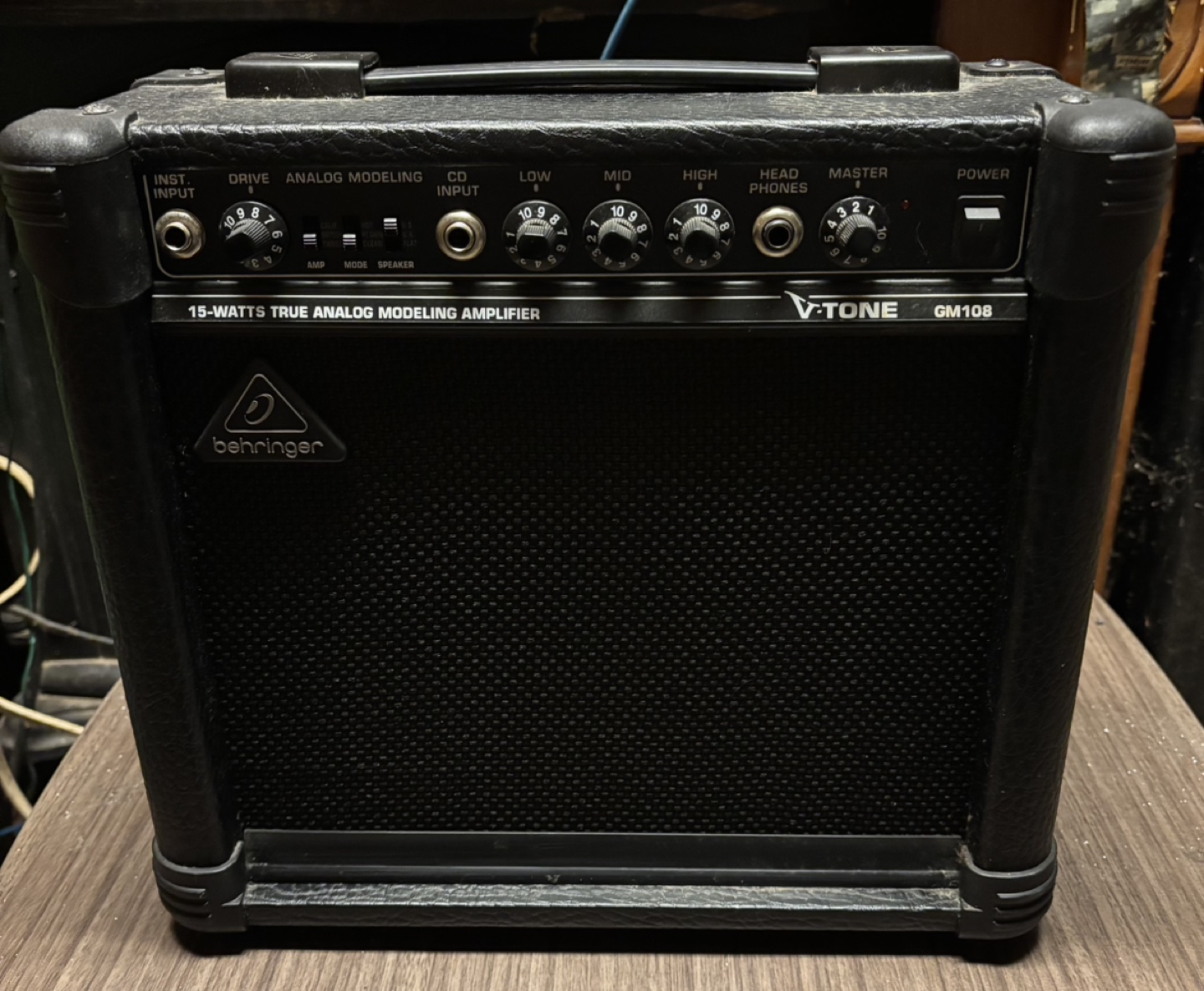 Behringer V-Tone GM108 15-Watt Guitar Amplifier
