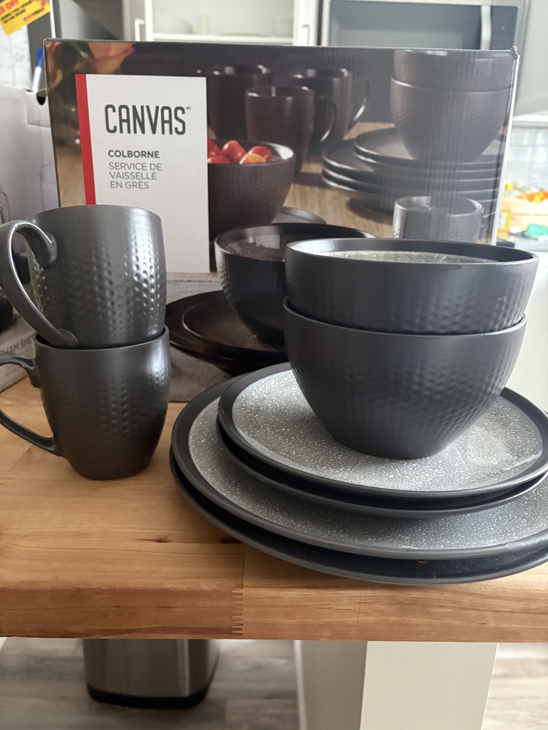 Colborne Canvas 16-Piece Stoneware Dinnerware Set