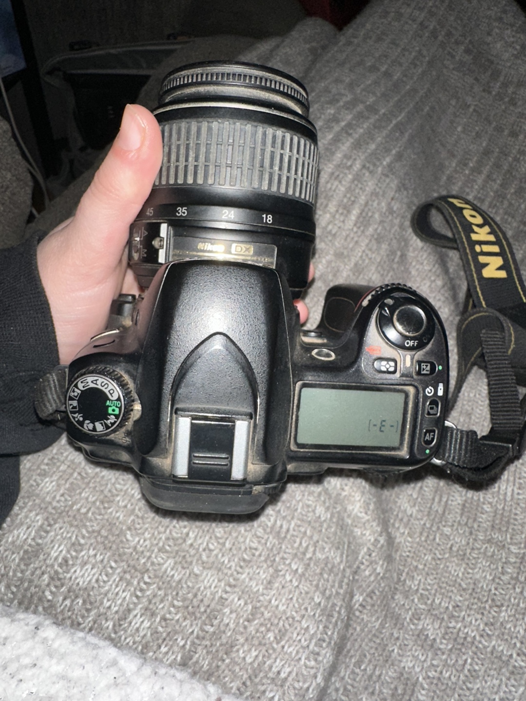 Nikon D3000 and Nikon D80 DSLR Cameras - photo 2