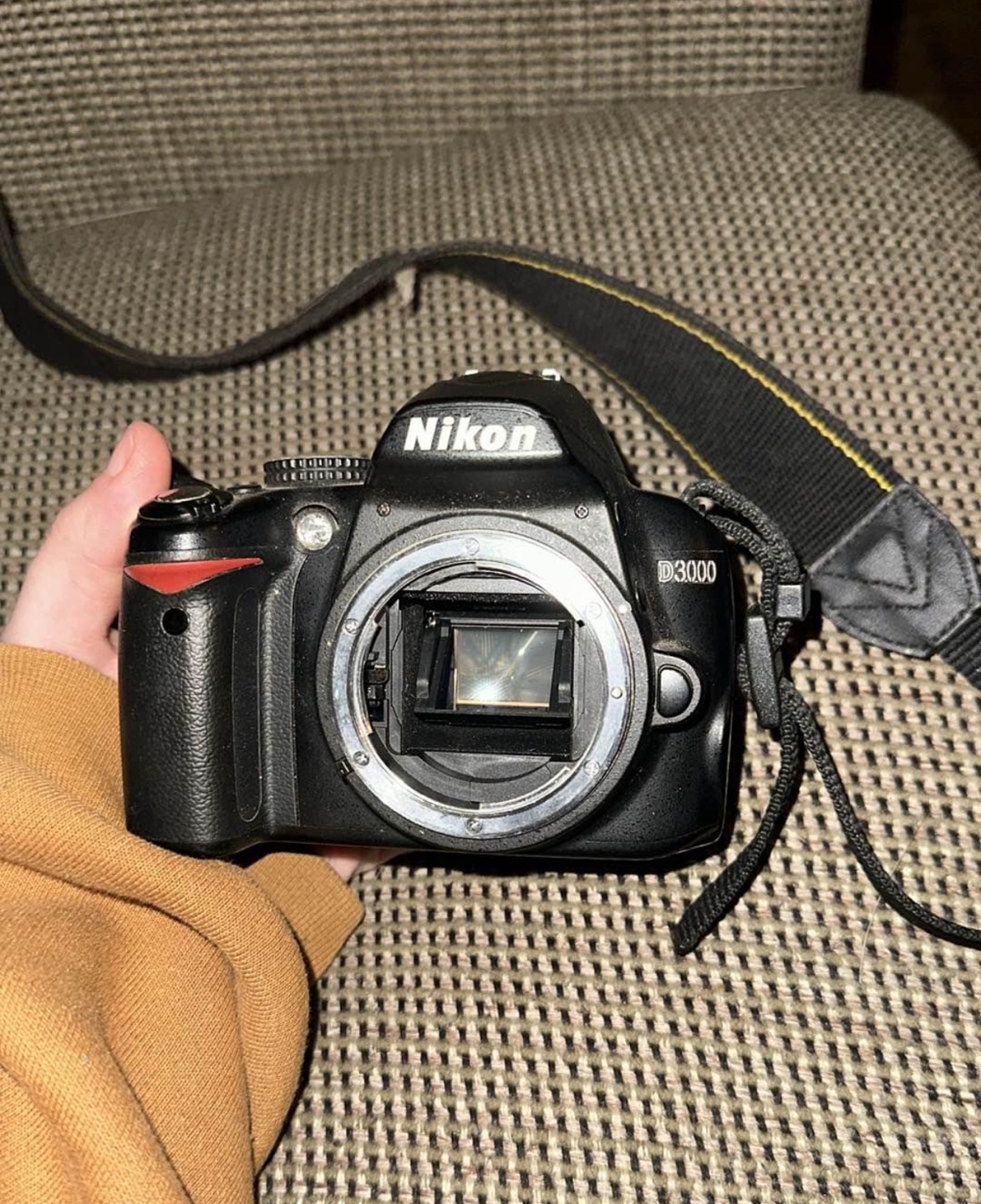 Nikon D3000 and Nikon D80 DSLR Cameras - photo 5