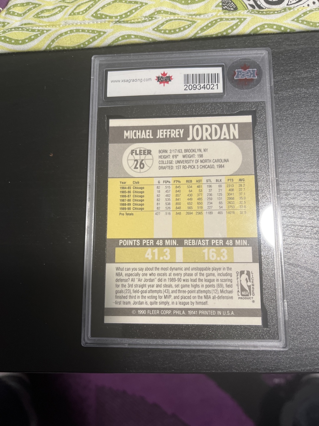 1989-90 Fleer Michael Jordan #26 Rookie Card - Graded 8 NMM - photo 2