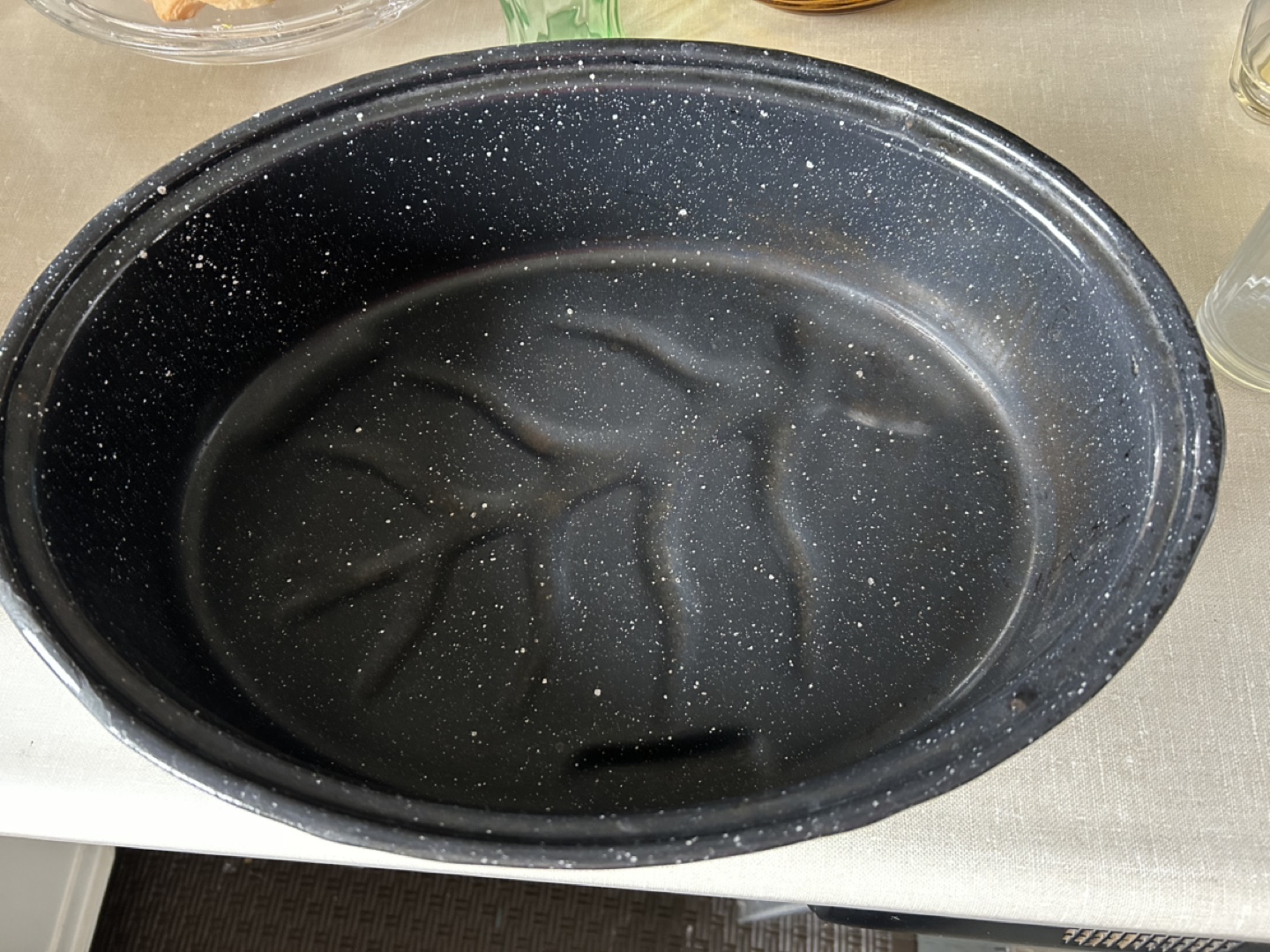 Vintage Oval Roasting Pan with Lid - photo 2