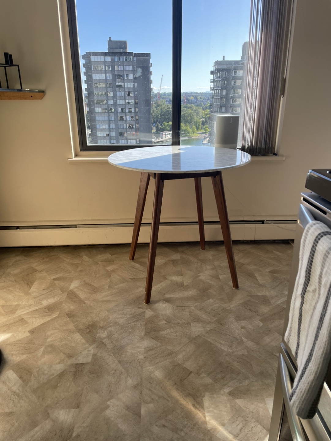 MCM style: Marble Table & 2 bent plywood ‘Peanut Chairs” - photo 4