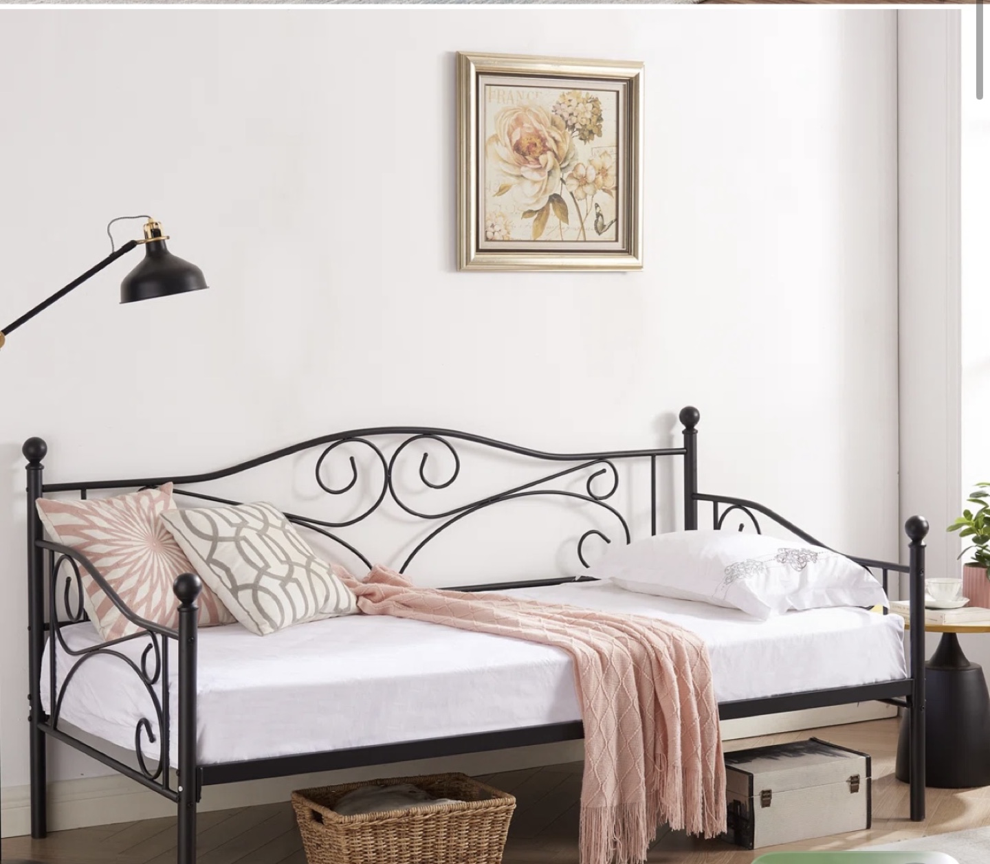 Elegant Black Metal Daybed Frame