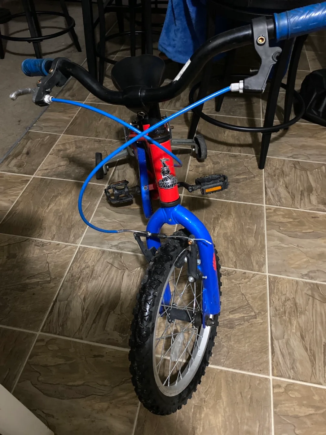 Raleigh Kids Bike with Training Wheels image indicator(2)