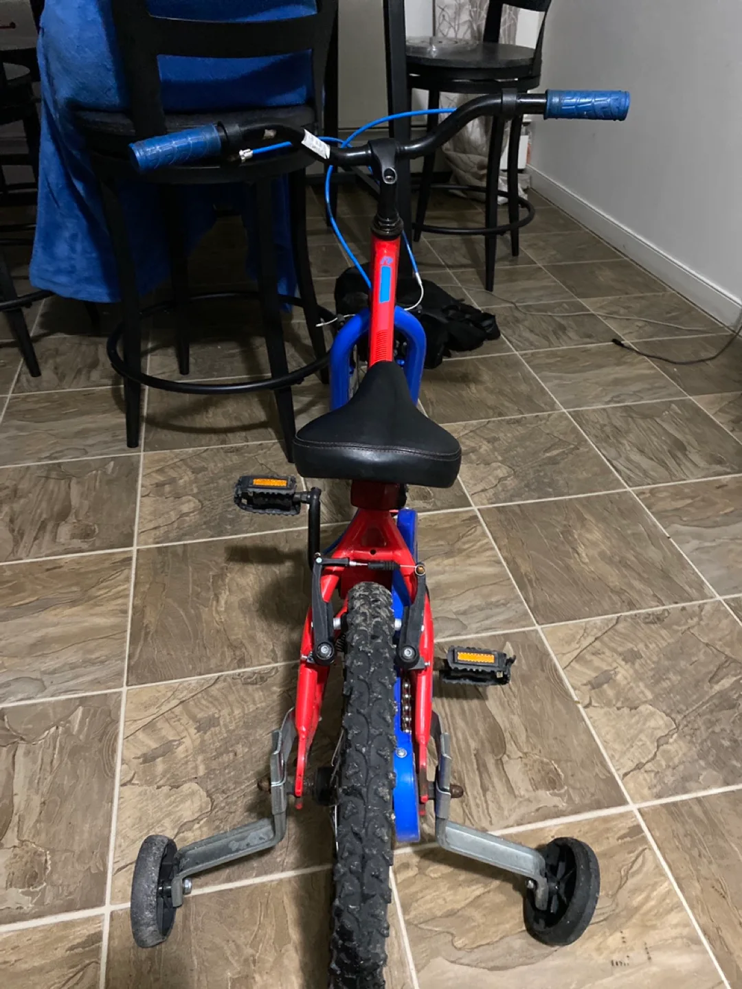 Raleigh Kids Bike with Training Wheels image indicator(7)