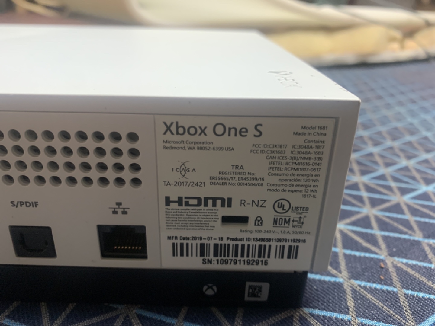Xbox One S Console - White - photo 3