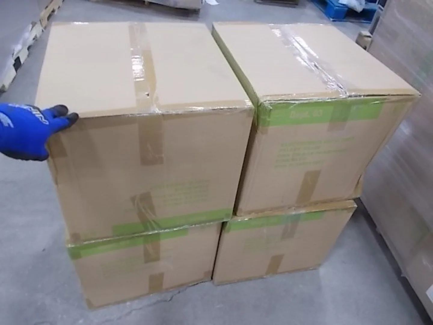 35 Onn. On-Ear Headphones - Pink & Blue (Case of 35 pieces) image indicator(7)