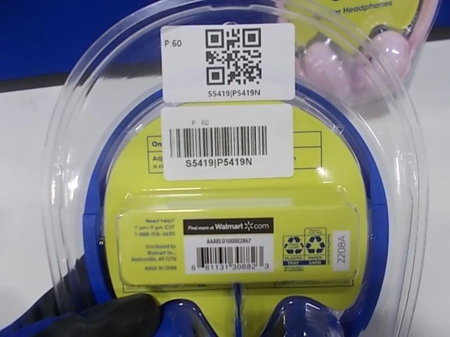 35 Onn. On-Ear Headphones - Pink & Blue (Case of 35 pieces) image indicator(3)