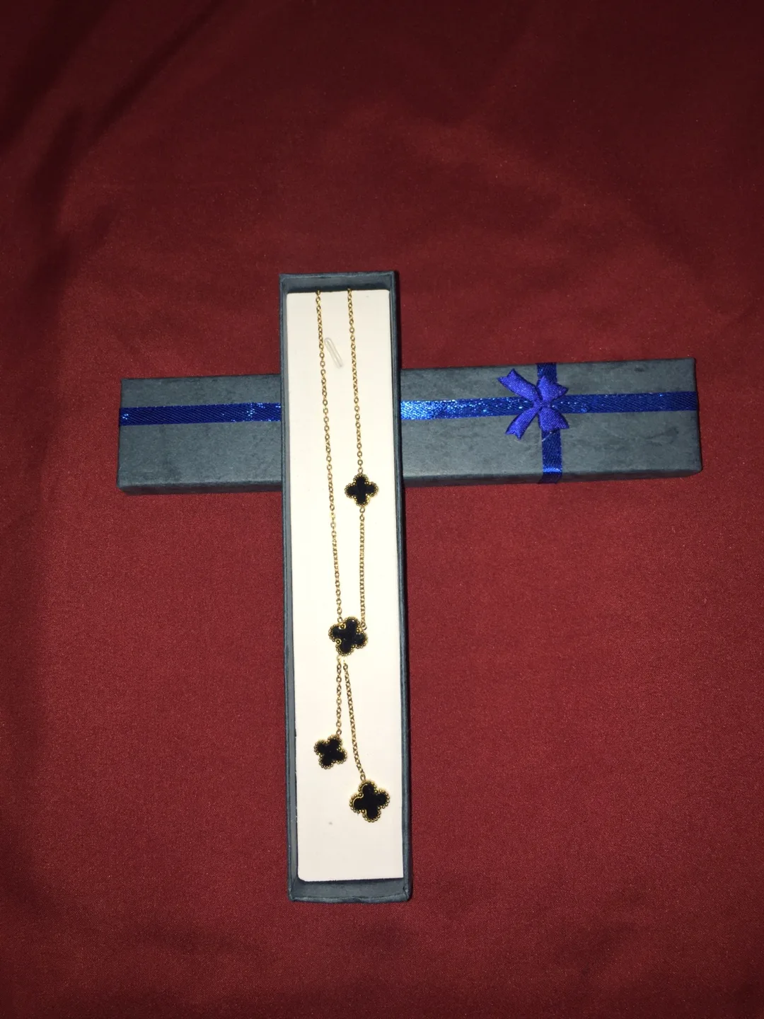 Elegant Black Clover Necklace image indicator(2)