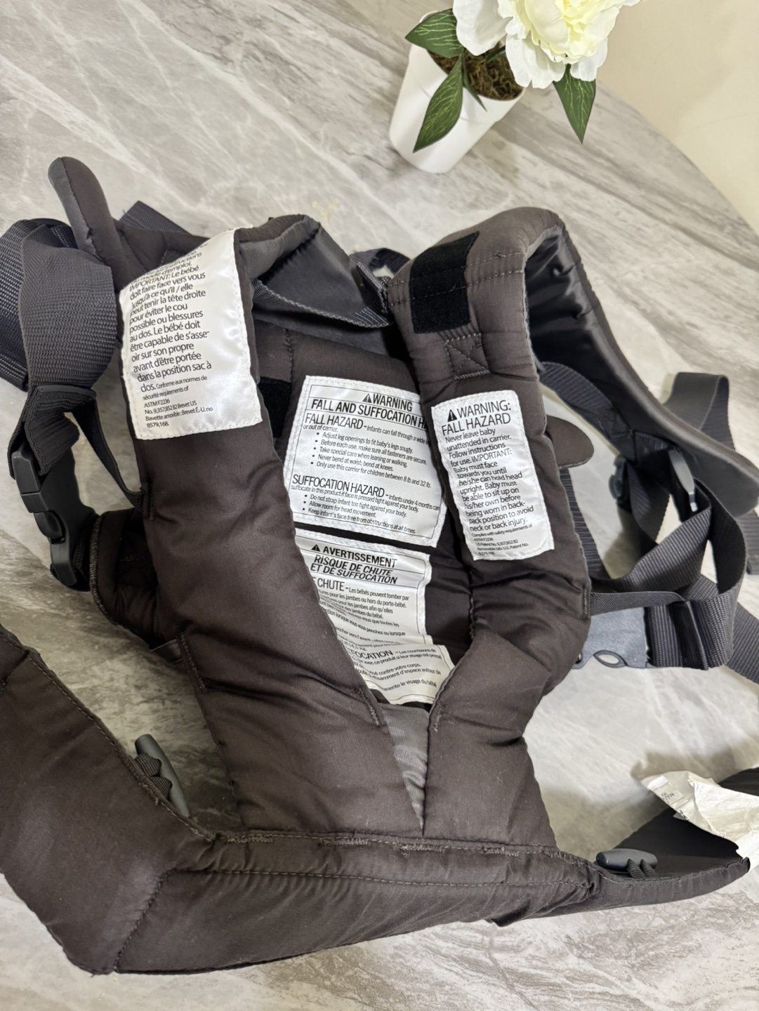 Infantino Baby Carrier - photo 2