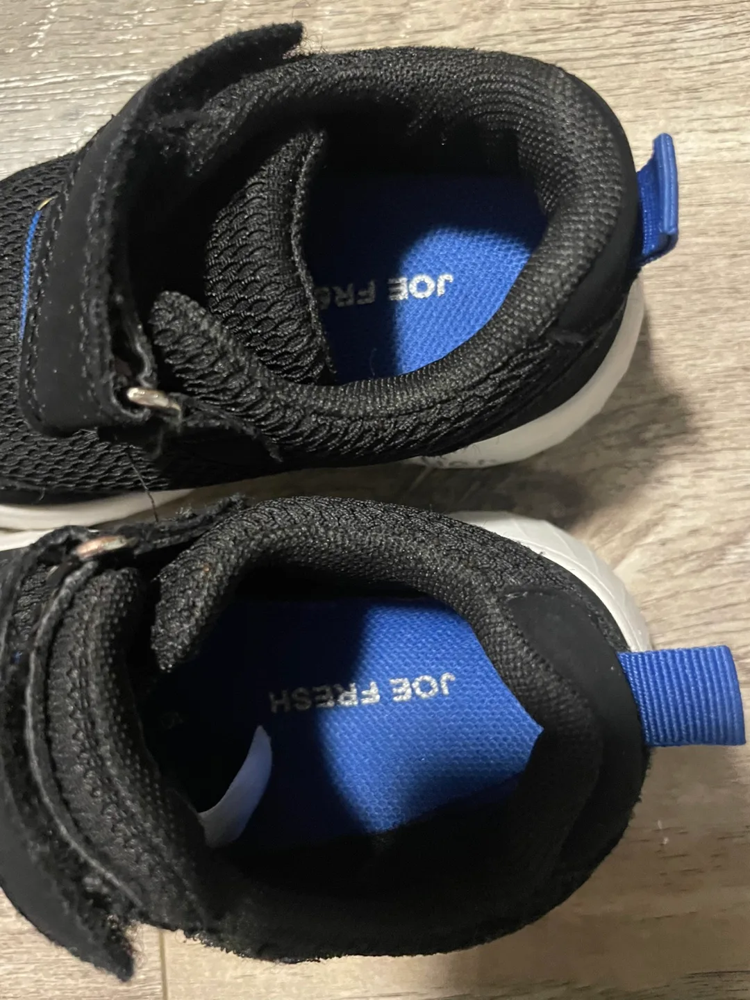 Toddler Boy's Joe Fresh Black Sneakers Size 6 image indicator(2)