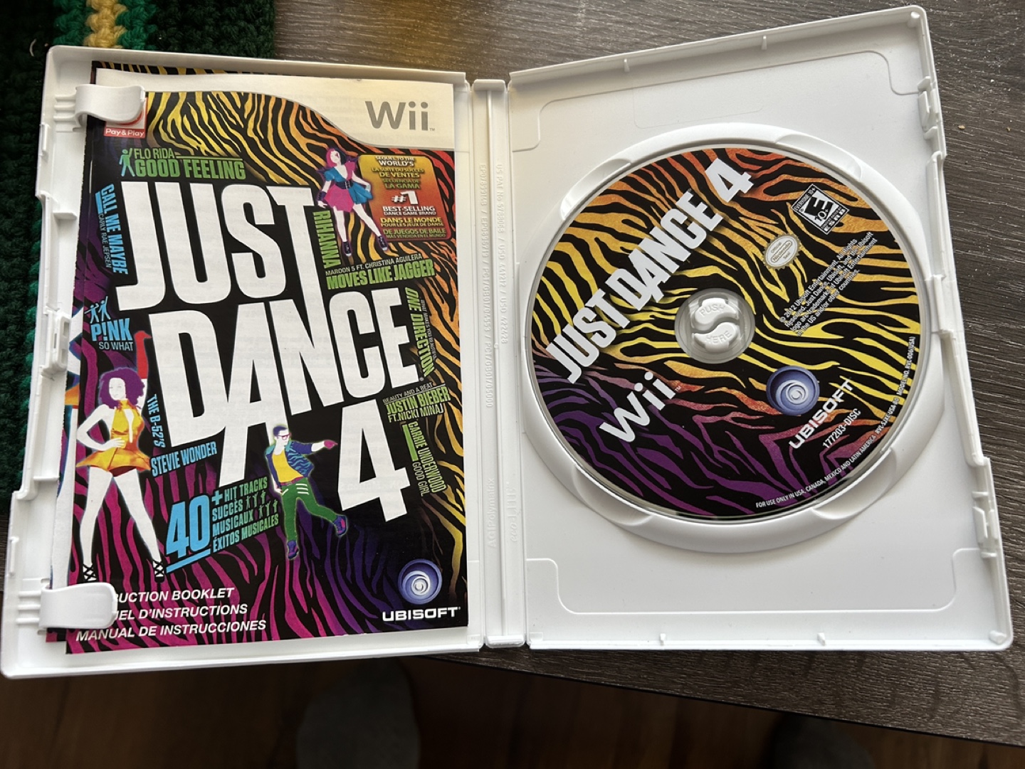 Just Dance 4 - Nintendo Wii - photo 2